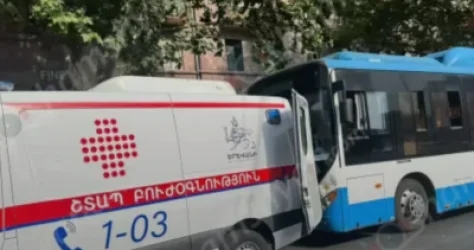 Tragic Incident in Yerevan: Passenger Dies on Bus, Bus Collides with Ambulance