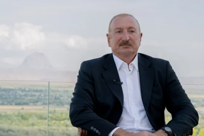 Ալիևը Նախիջևանում ցուցադրել է ռազմական ուժն ու կրկին խոսել Հայաստանի տարածքով «42 կմ»-ից