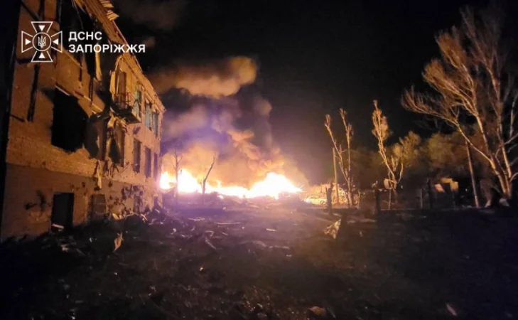 Casualties Reported After Nighttime Massive Strikes in Russia-Ukraine Conflict