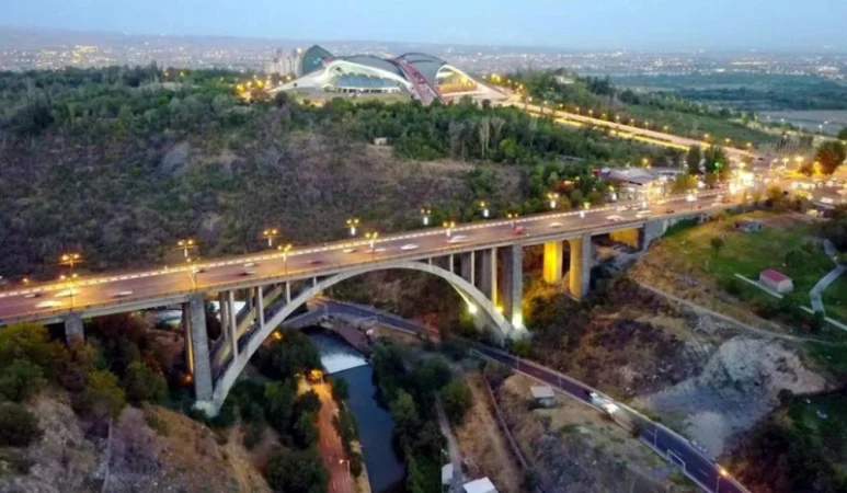 Kyiv Bridge to Open Sooner Than Expected, City Hall