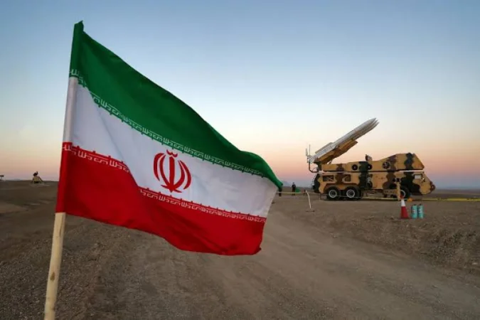 Iran Changes Military Doctrine to Offensive