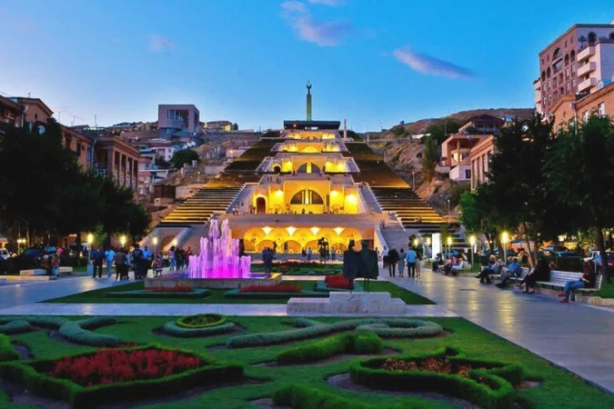 Almost 30 Years Older than Rome: A Remarkable Reflection by Romanians on Yerevan Before the Decisive Match