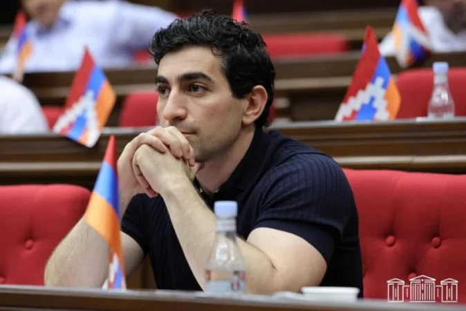 Я очень рад, что Серж Саргсян не под стражей. Левон Кочарян
