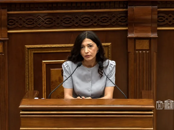 «Արփինե Դավոյանը բացահայտ ստում է․ Արա Զոհրաբյանը՝ Թալինի հոգևորականի տան մասին