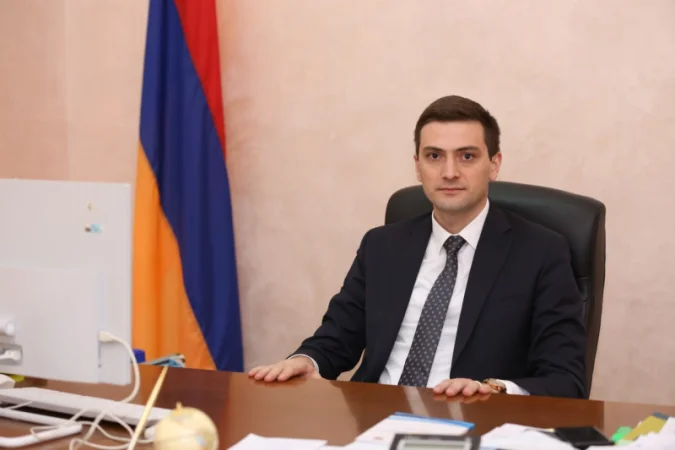 Արմեն Սիմոնյանն ազատվել է ՀՀ ՏԿԵ նախարարի տեղակալի պաշտոնից