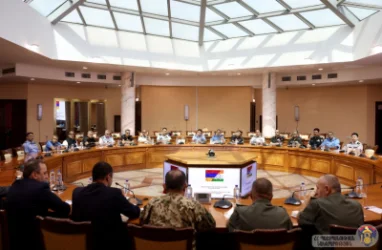 Asryan Discusses Armenian Army Reforms with Indian Delegation