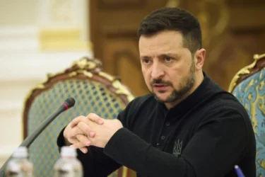 Zelensky Warns Airlines of Drones in Russian Skies