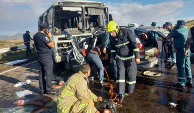 11 Injured in Accident, Two Transferred to Yerevan: Details from the Deputy Director of the Medical Center