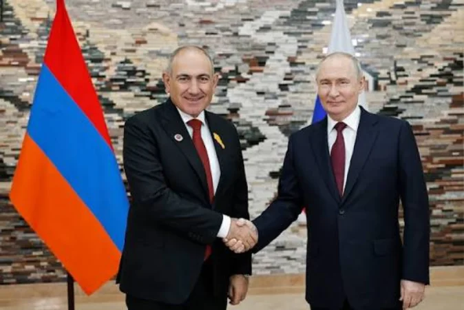 Putin Puts Armenia on the Spot to Make a Choice: BBC