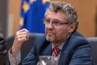 Փախստականները նշել են ԼՂ-ում մնացած փաստաթղթերի և գերեզմանների պահպանության հարցը. ՄԱԿ-ի հատուկ զեկուցող