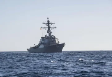 ԱՄՆ ռազմածովային ուժերի կործանիչը հրթիռային հարձակման է ենթարկվել Արաբական ծովում