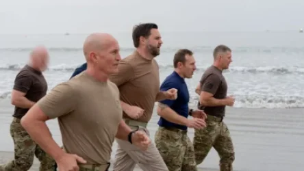 ԱՄՆ փոխնախագահը մարզումներ է անցկացրել Կալիֆոռնիայի բազայում