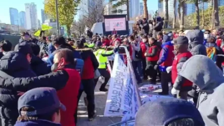 ՏԵՍԱՆՅՈՒԹ. Հարավային Կորեայի մայրաքաղաքում ֆերմերները բախվել են ոստիկանների հետ շան մսի արգելքի դեմ բողոքի ակցիայի ժամանակ