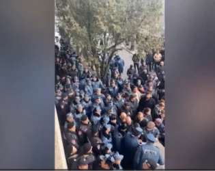 ՏԵՍԱՆՅՈՒԹ. ՔՊ-ն Ալավերդիում իշխանություն չի լինելու. լարված իրավիճակ` Ալավերդու համայնաքապետարանում