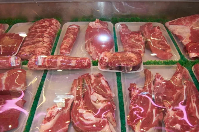 ԼՈՒՍԱՆԿԱՐՆԵՐ. Միս-մսեղիք գնելիս պահանջեք ներկայացնել դրա սպանդանոցային ծագումը հավաստող անասնաբուժական  վկայականը. ՍԱՏՄ