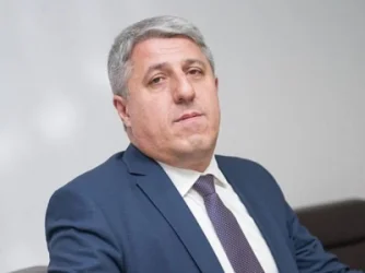 «Մենք գրեթե ազգովի քննարկում ենք, թե մեր հայրենիքի այսինչ տարածքն այնինչ քարտեզով ադրբեջանակա՞ն է, թե՞ ոչ». իրանագետ