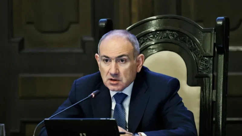 Տղամարդը շորտ կհագնի՞ կամ հեծանիվ կքշի՞, տղամարդը գյուղամիջում պիտի պպզի՝ առնվազն 6 ժամ․ Փաշինյան