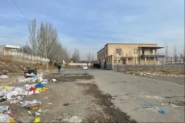 Քասախում անհայտ պատճառներով հեռացվել են աղբարկղերը, գոյացել է մեծ աղբակույտ. ինչ են մանրմասնում համայնքապետարանից