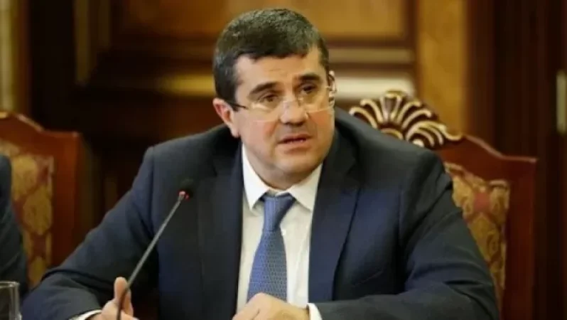 Արայիկ Հարությունյանը վախենում է. «Հրապարակ»