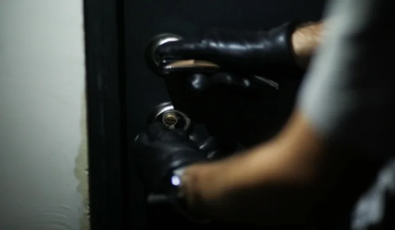 Ամուսինները բռնnւթյուն գործադրելով կատարել են խոշոր չափերով հափշտակություն. ՔԿ