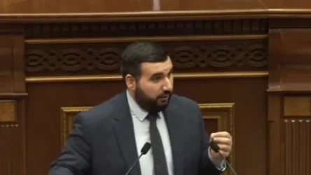 ՏԵՍԱՆՅՈՒԹ․ Ինչի՞ պետք ա Արմենչիկը ունենա վաստակավոր արտիստի կոչում, իսկ Տիգրան ժամկոչյանը՝ ոչ․ Վահագն Ալեքսանյան