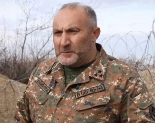 ՊԲ նախկին հրամանատարի գործով կհարցաքննվի «Եղնիկներ» զորամասի հրամանատար, Կարեն Ջալավյանը՝ Քյոխը.«Ժողովուրդ»