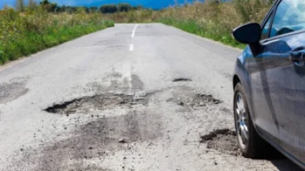 Սանոսյանն անդրադարձել է ճանապարհների փոսերի խնդրին և խոսել լուծումներից