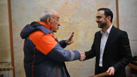 Վարպետ Մամիկոնը Երևանի լուսավորման ցանցի կառավարման վահանակի սպասարկման միակ մասնագետն է