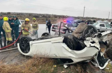 ԼՈՒՍԱՆԿԱՐՆԵՐ․ Խոշոր ավտովթար՝ Արագածոտնում․ մեքենան կողաշրջվել է և բռնկվել․ կան վիրավորներ