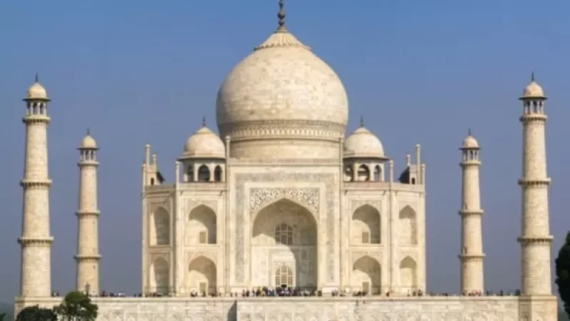 Թաջ Մահալից զբոսաշրջիկներին տարահանել են պայթյունի սպառնալիքի պատճառով