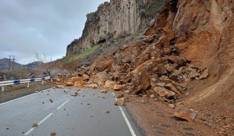 Դեպի Ջերմուկ տանող ճանապարհը երկկողմանի փակ է. իրավիճակը ճանապարհներին