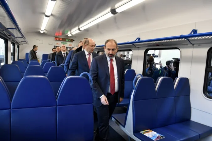 Փաշինյանը որոշել է գնացքով շրջայց իրականացնել. «Հրապարակ»