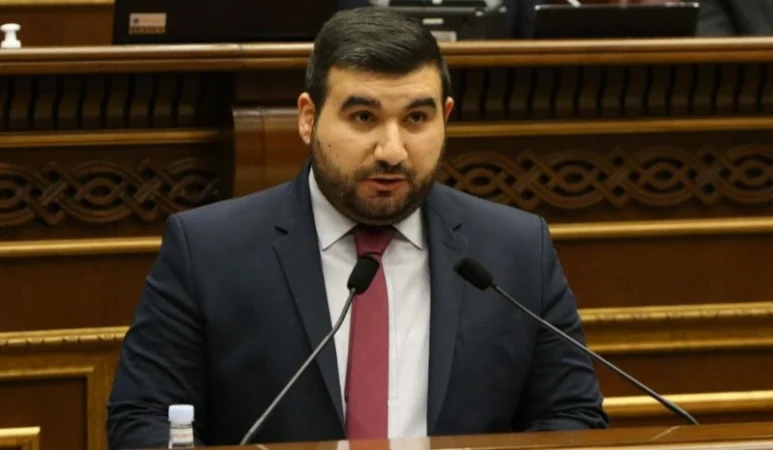 Արշակ սրբապիղծի հրահանգով այցելել են նրանց տներ՝ փորձելով հոգեբանական ճնշում գործադրել. Վահագն Ալեքսանայն