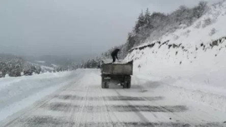 Վարդենյաց լեռնանցքը փակ է կցորդիչով բեռնատարների համար