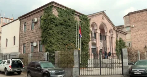 Արցախի ներկայացուցչությունում ավարտվեց խուզարկությունը․ առգրավել են համակարգիչներ