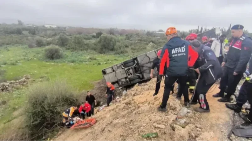 Անթալիայում ավտոբուսի վթարի հետևանքով 8 մարդ զոհվել է, 26-ը՝ վիրավորվել