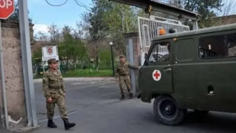 Երևանի կենտրոնական կլինիկական զինվորական հոսպիտալի բակում հայտնաբերվել է նռնակ