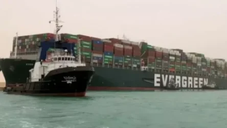 Սուեզի ջրանցքի ծանծաղուտից հսկայական նավը հանելու փորձը ձախողվել է