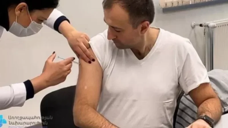 Լոկդաունի կարիք չկա. Արսեն Թորոսյանը վստահում է «Սպուտնիկ V»–ին