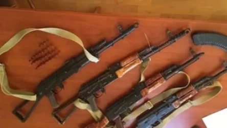 ՏԵՍԱՆՅՈՒԹ. 3 մարզերում քաղաքացիները ինքնակամ «Կալաշնիկով» տեսակի ինքնաձիգներ են հանձնել