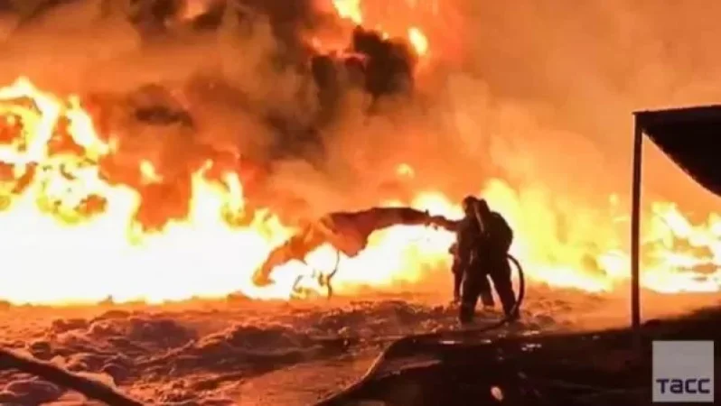 Large Fire Breaks Out in Industrial Zone of Tver, Russia