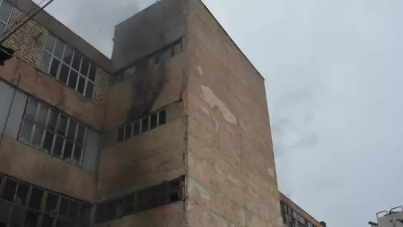 Շուշիի հինգհարկանի շենքում հրդեհ է բռնկվել