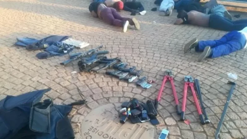 Անհայտ անձինք պատանդներ են վերցրել Յոհանեսբուրգի մերձակայքում գտնվող եկեղեցում