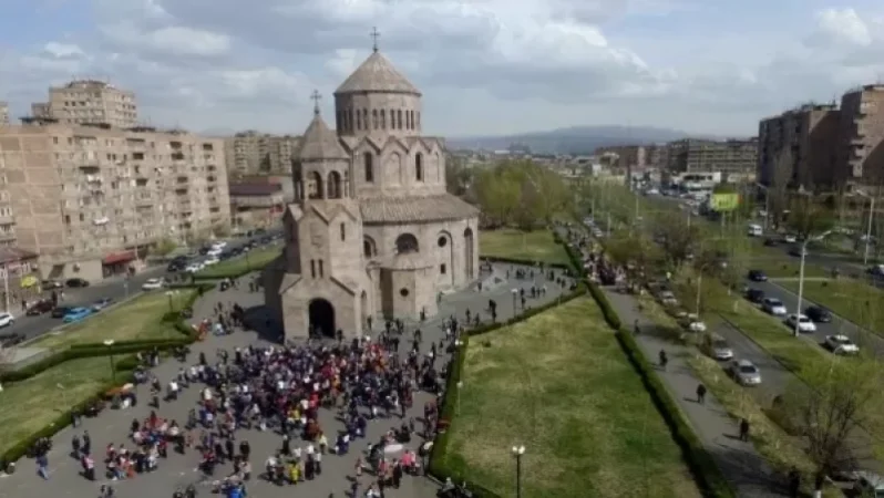 Ժամը 23:00-ին կհնչեն Հայոց Եկեղեցու բոլոր տաճարների զանգերը՝ 1915-ի սուրբ նահատակների