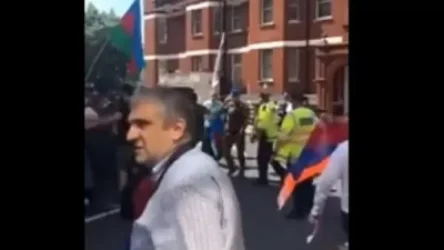 ՏԵՍԱՆՅՈՒԹ. Ադրբեջանցիները Լոնդոնում հարձակվել են ՀՅԴ-ական ցուցարարների վրա