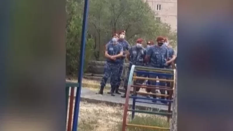 Red Berets Arrest Teachers of Mkhitar Sebastatsi Educational Complex to Prevent Protest
