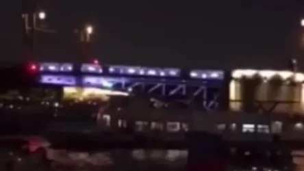 ՏԵՍԱՆՅՈՒԹ․ Նավը բախվել է Սանկտ Պետերբուրգի Պալաս կամրջի սյանը