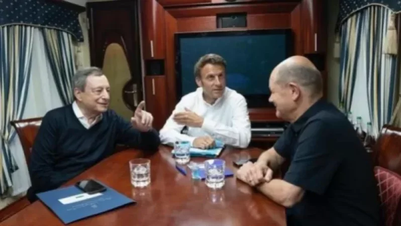 Լուսանկար՝ VIP վագոնից. Շոլցը, Մակրոնը և Դրագին Ուկրաինա են գնում