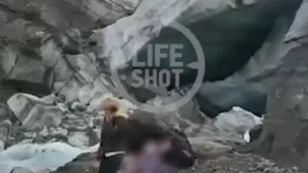 ՏԵՍԱՆՅՈՒԹ․ Ռուսաստանում սառցաբեկորն ընկել է զբոսաշրջիկների վրա. կան զոհեր