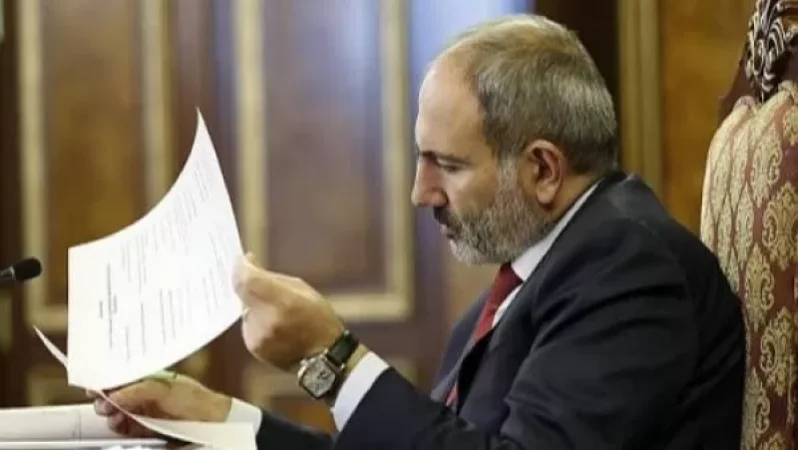 Նիկոլ Փաշինյանը ստորագրեց ռազմական դրություն հայտարարելու մասին որոշումը